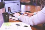 Illustration de la navigation sécurisée d’un étudiant grâce à un VPN – Photo : StartupStockPhotos / Pixabay